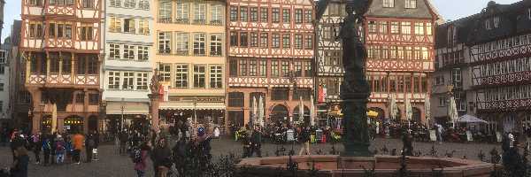 /family/butyi/travels/frankfurt/photos/frankfurt_1644679424.jpg