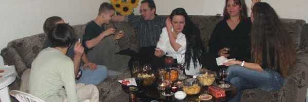 /friends/party/04szilv/photos/photo001.jpg