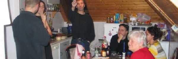 /friends/party/04vikinn/photos/photo005.jpg