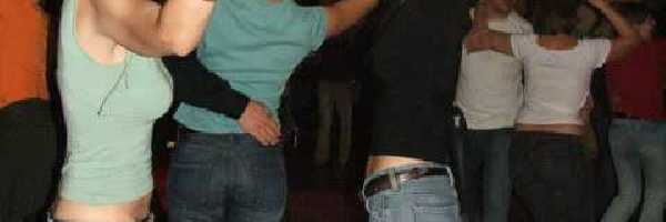 /friends/party/051119/photos/photo079.jpg