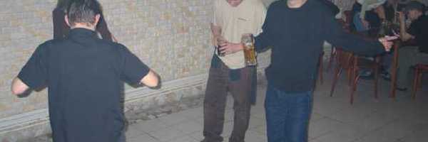 /friends/party/05kacsa/photos/photo060.jpg