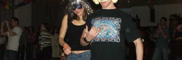 /friends/party/060211/photos/photo069.jpg