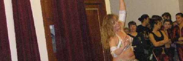 /friends/party/081115/photos/ovibuli008.jpg