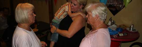 /friends/party/150918/photos/img_0515.jpg