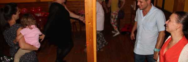 /friends/party/150918/photos/img_0557.jpg